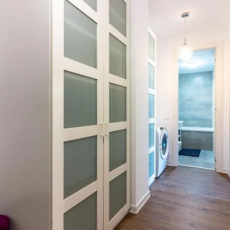 Cozystudio Cloud9 Promenada Subway