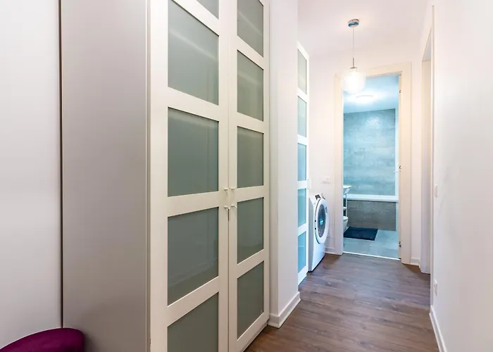 Cozystudio Cloud9 Promenada Subway