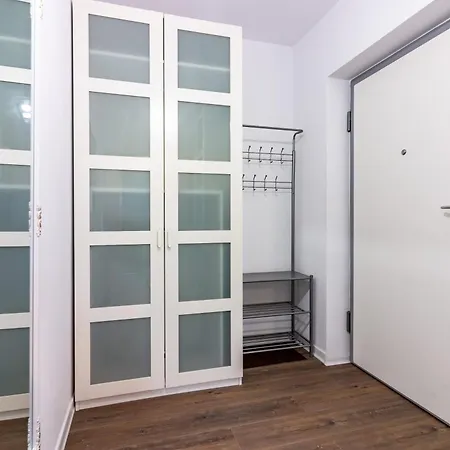 Cozystudio Cloud9 Promenada Subway *